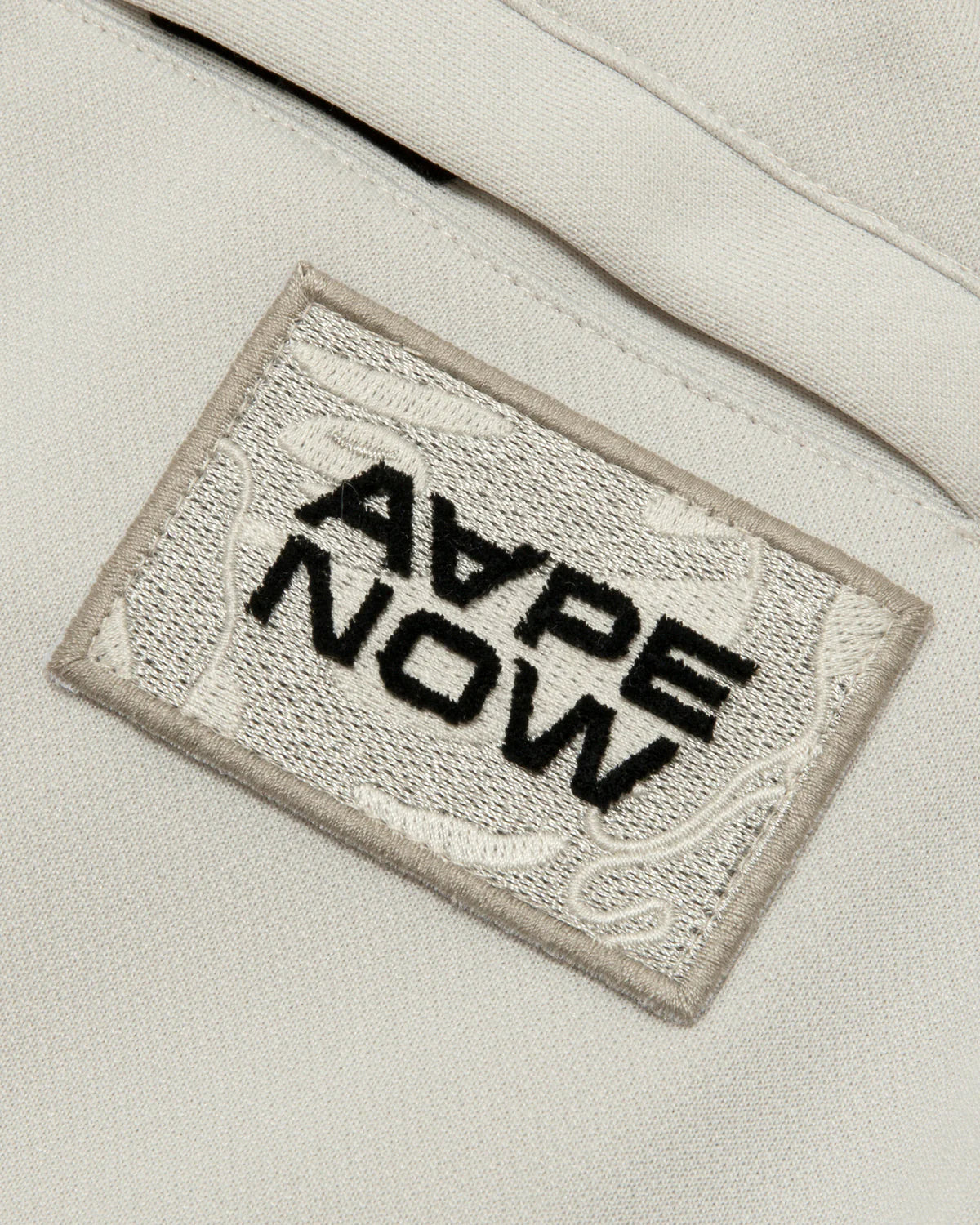 AAPENOW moonface logo sweat pants